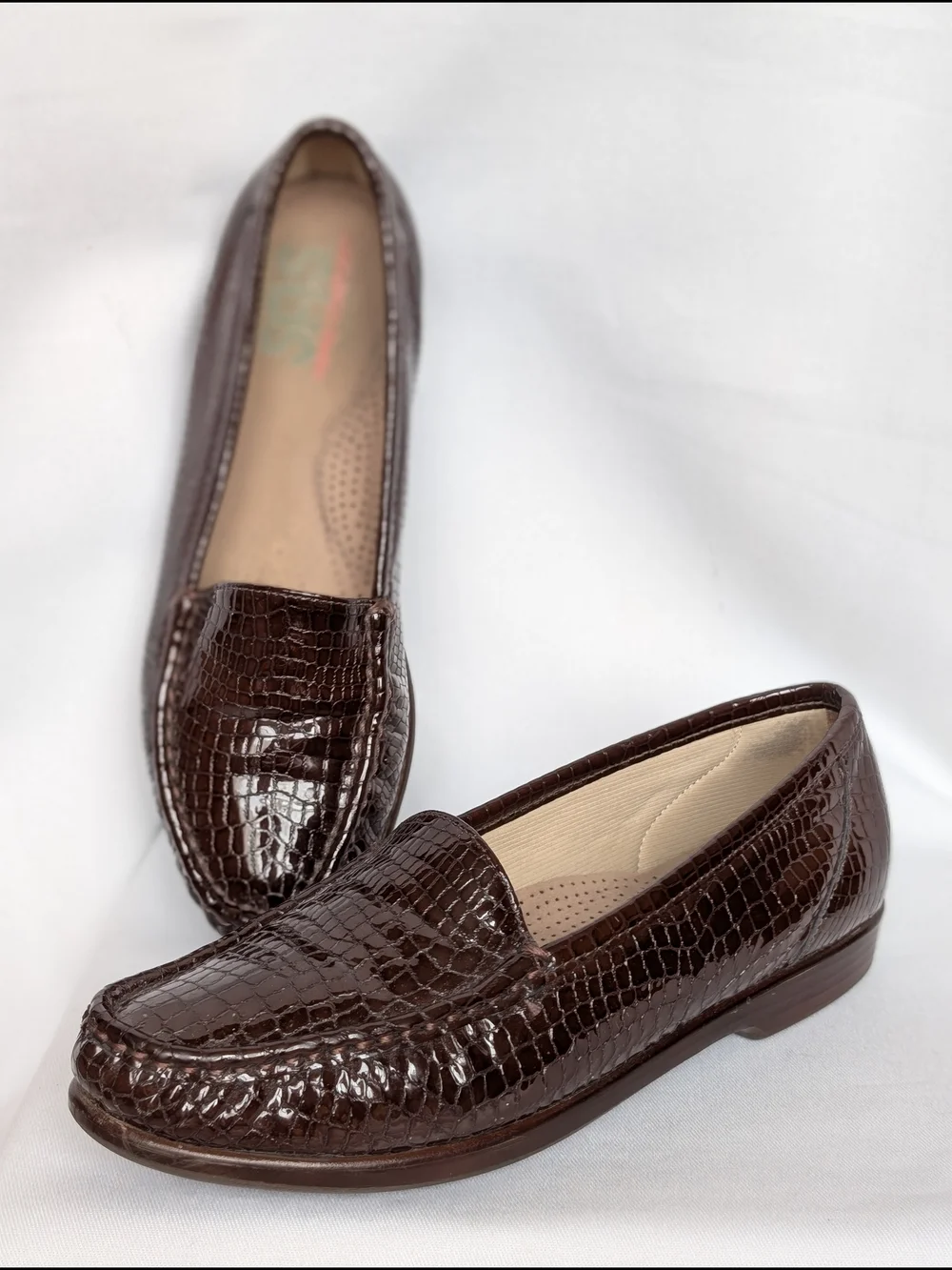SAS Tripad Comfort Women's Loafers Size 9M Brown Crocodile Print Patent Leather